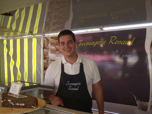 Photo Enseigne FROMAGERIE RENAUD